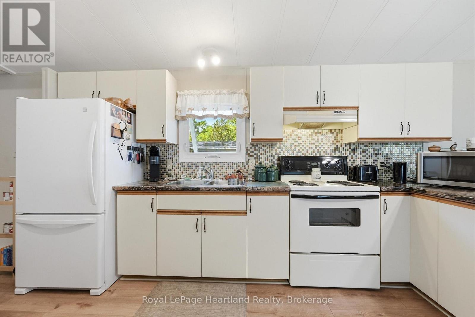 11 SIOUX LANE - Image 8