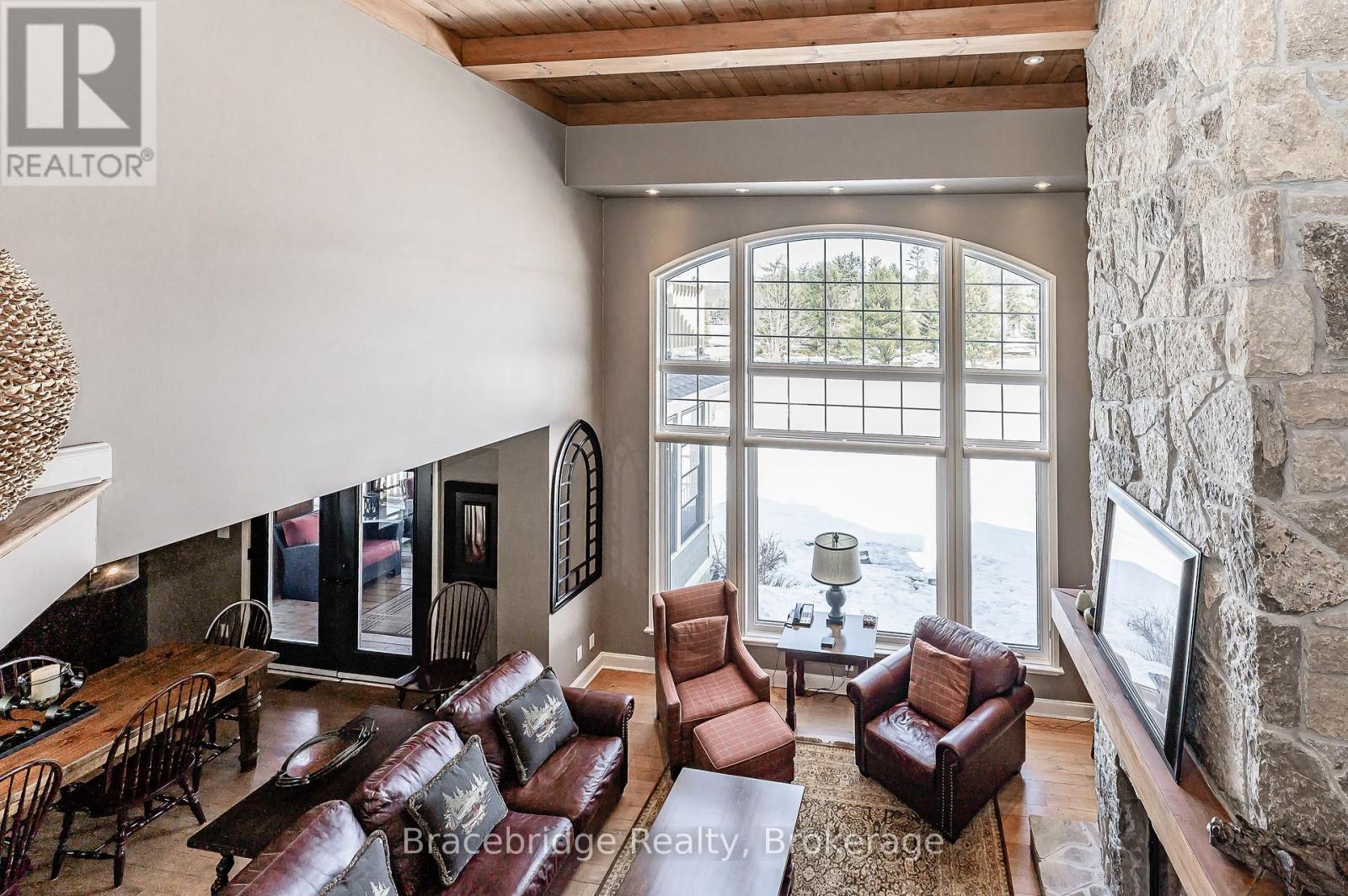 SANDFIELD 3 W3 - 3876 MUSKOKA RD 118 HIGHWAY W - 18