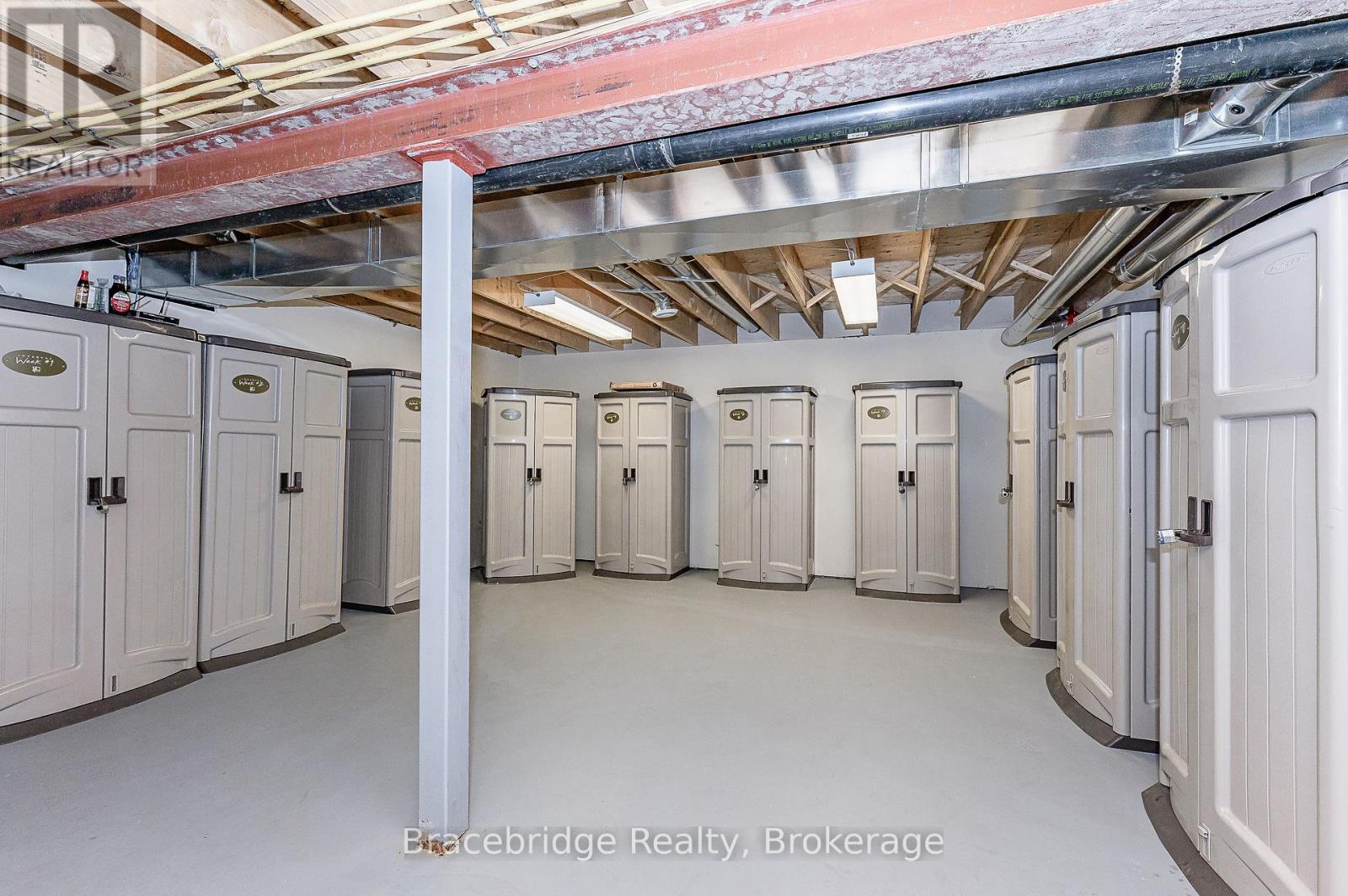 SANDFIELD 3 W3 - 3876 MUSKOKA RD 118 HIGHWAY W - 27