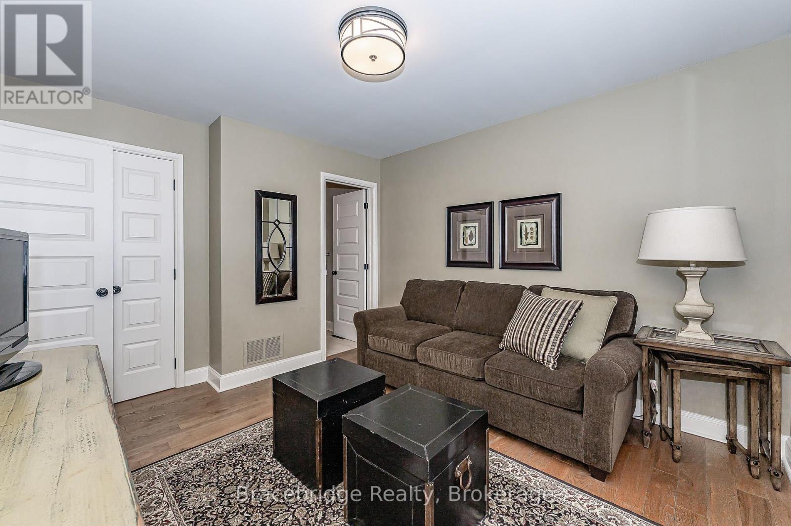 SANDFIELD 3 W3 - 3876 MUSKOKA RD 118 HIGHWAY W - 3