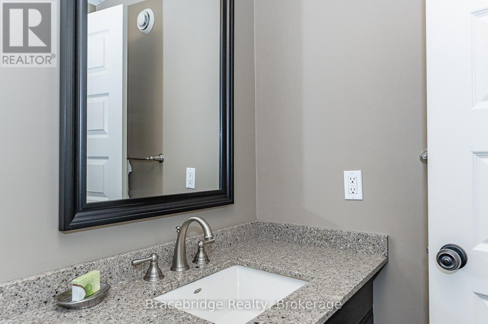 SANDFIELD 3 W3 - 3876 MUSKOKA RD 118 HIGHWAY W - 7