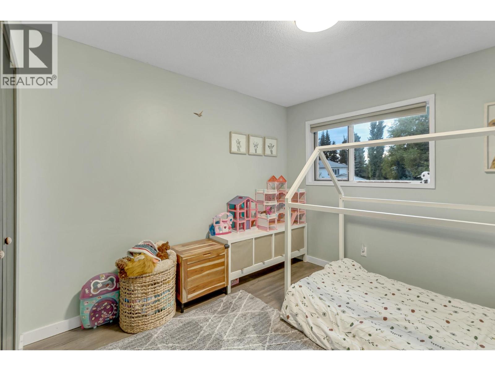 2680 RIDGEVIEW DRIVE - 16