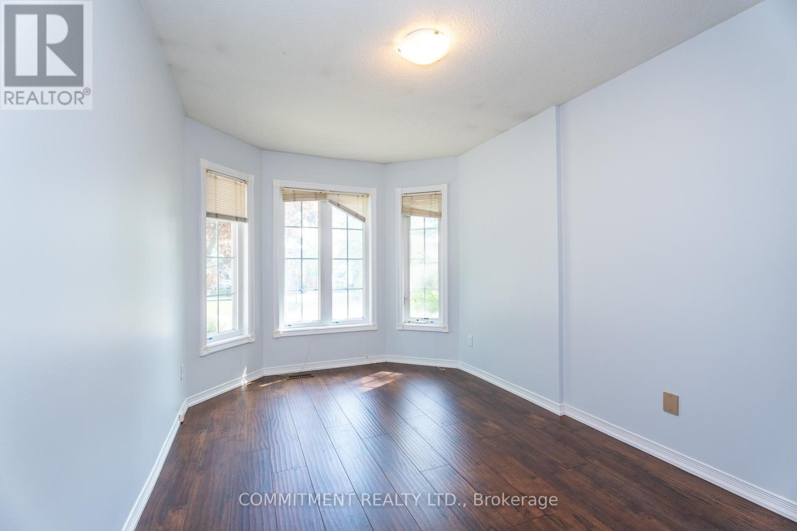 39 DOWNER CRESCENT - 39