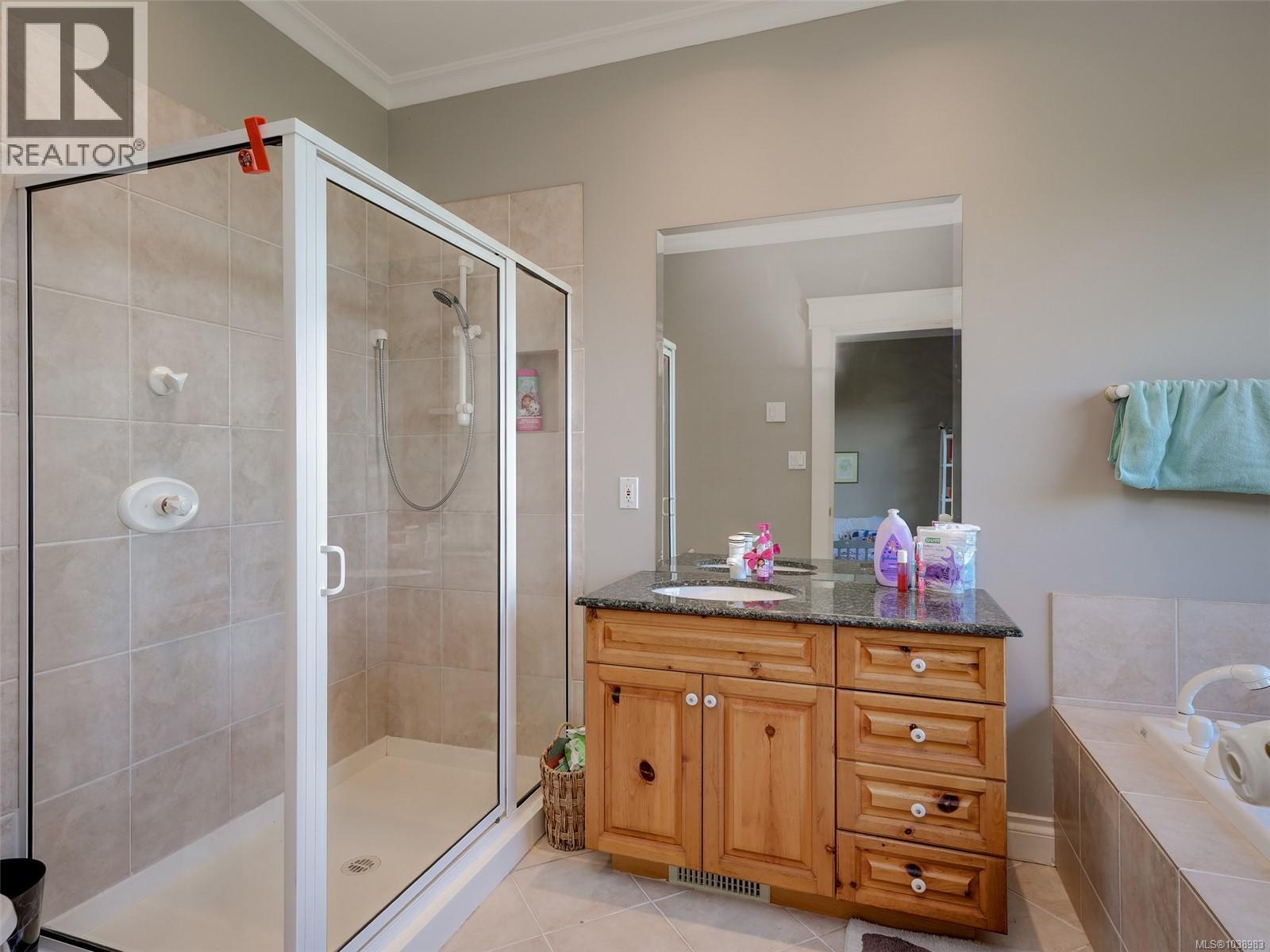 5000 Sooke Hanger Dr, Sooke