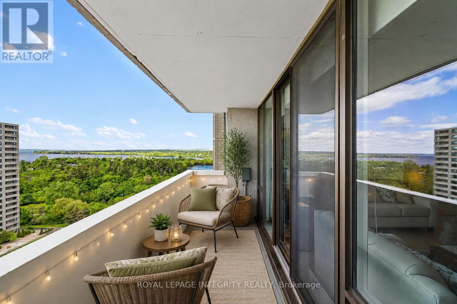 #1708 2625 REGINA STREET - 31