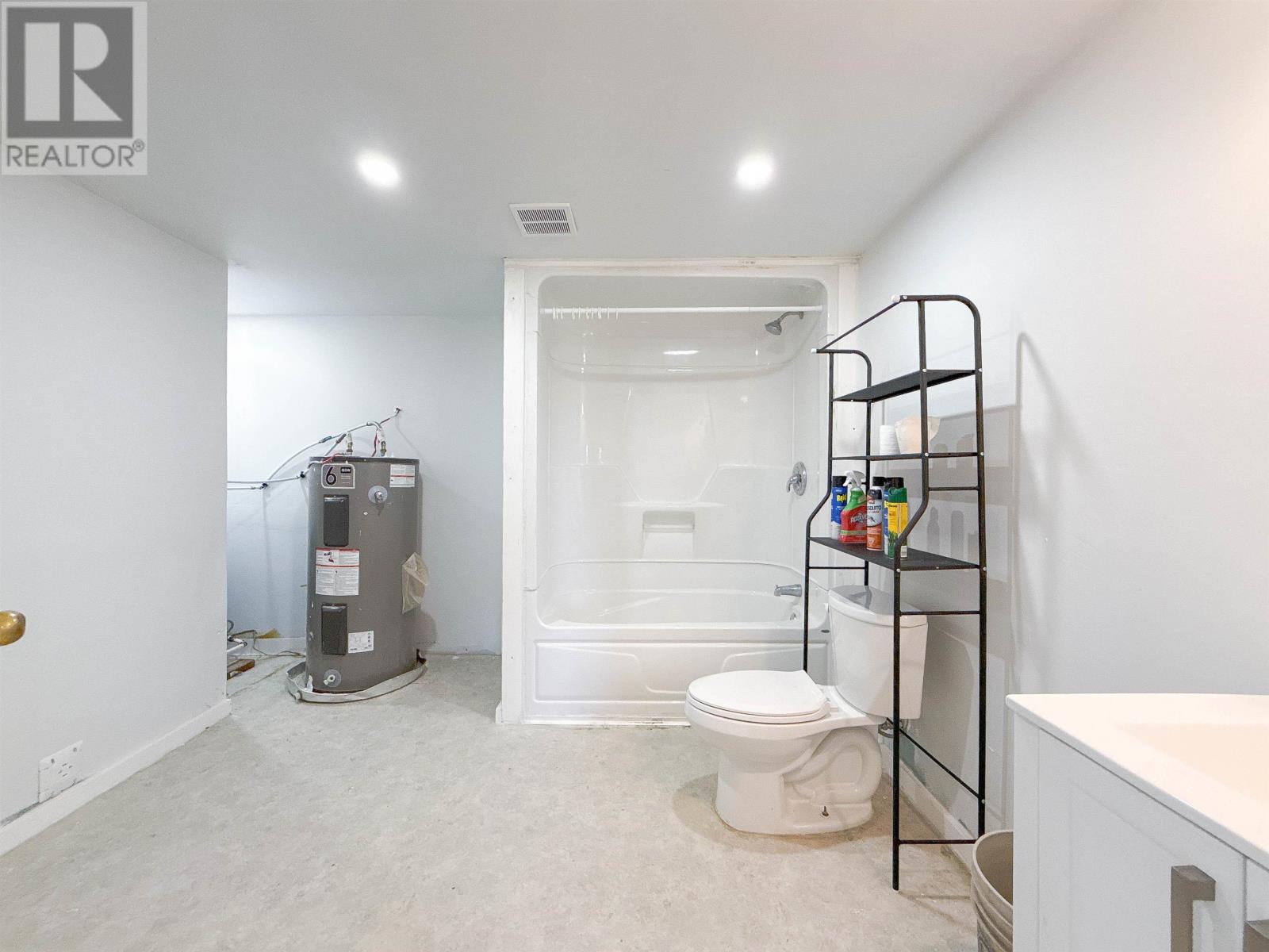 6447 Cardigan Road - 10