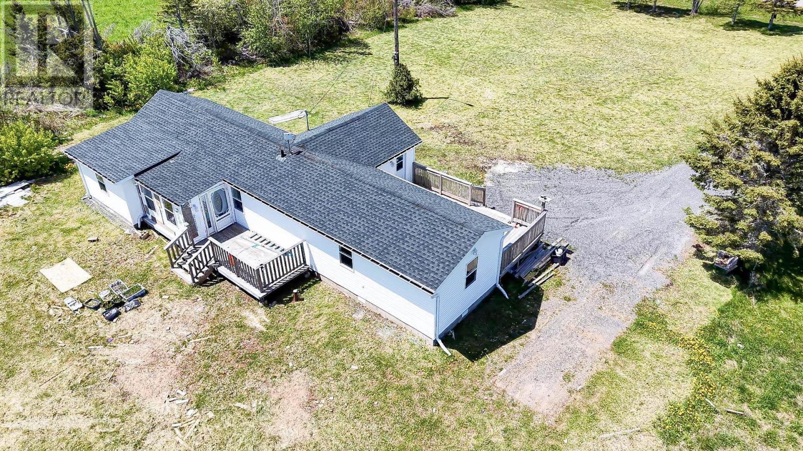 6447 Cardigan Road - 11