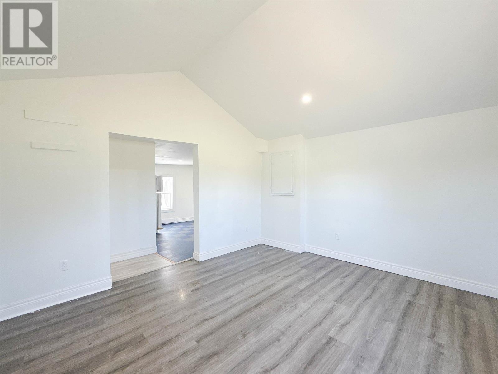 6447 Cardigan Road - 8