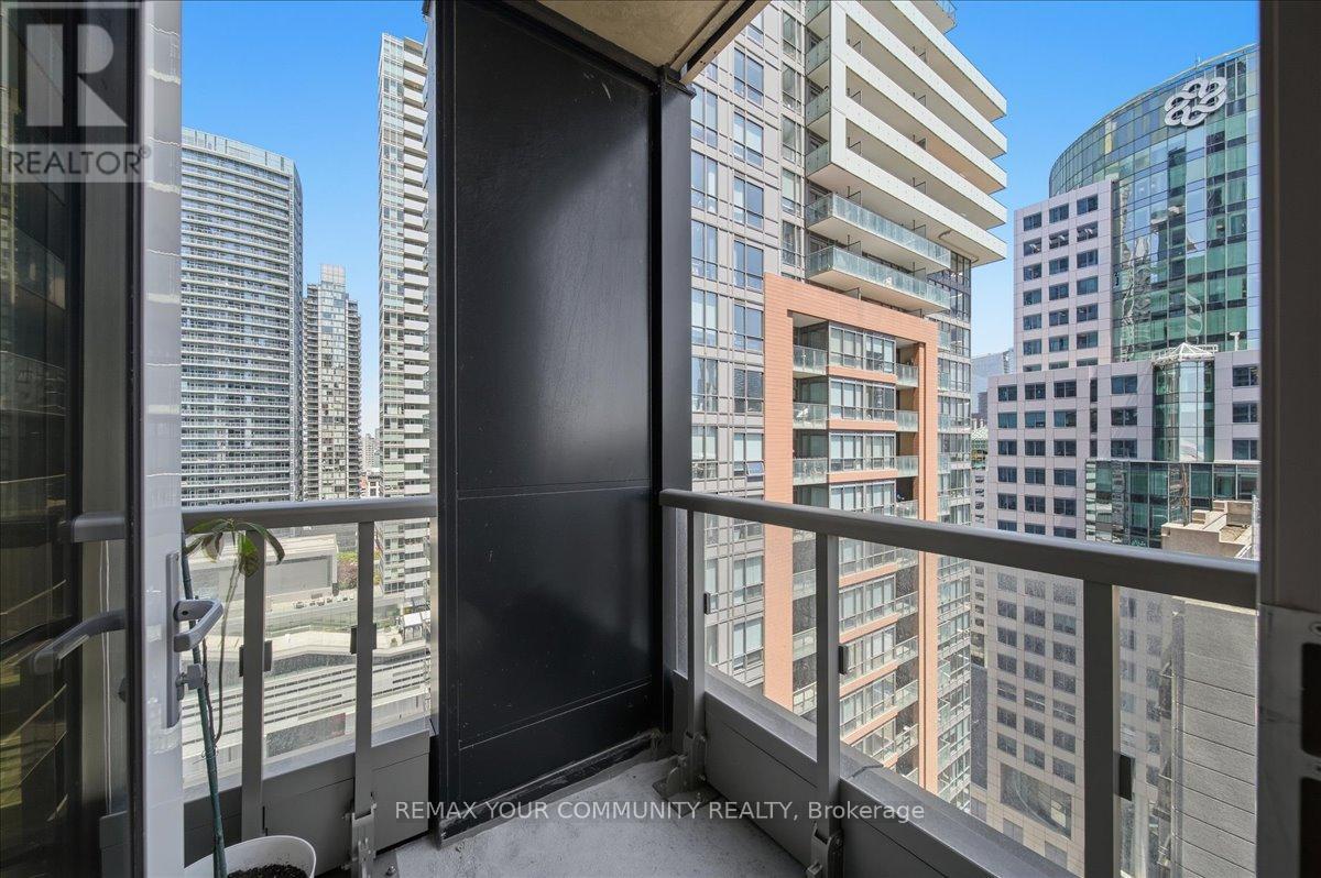 #1806 15 MERCER STREET - 27