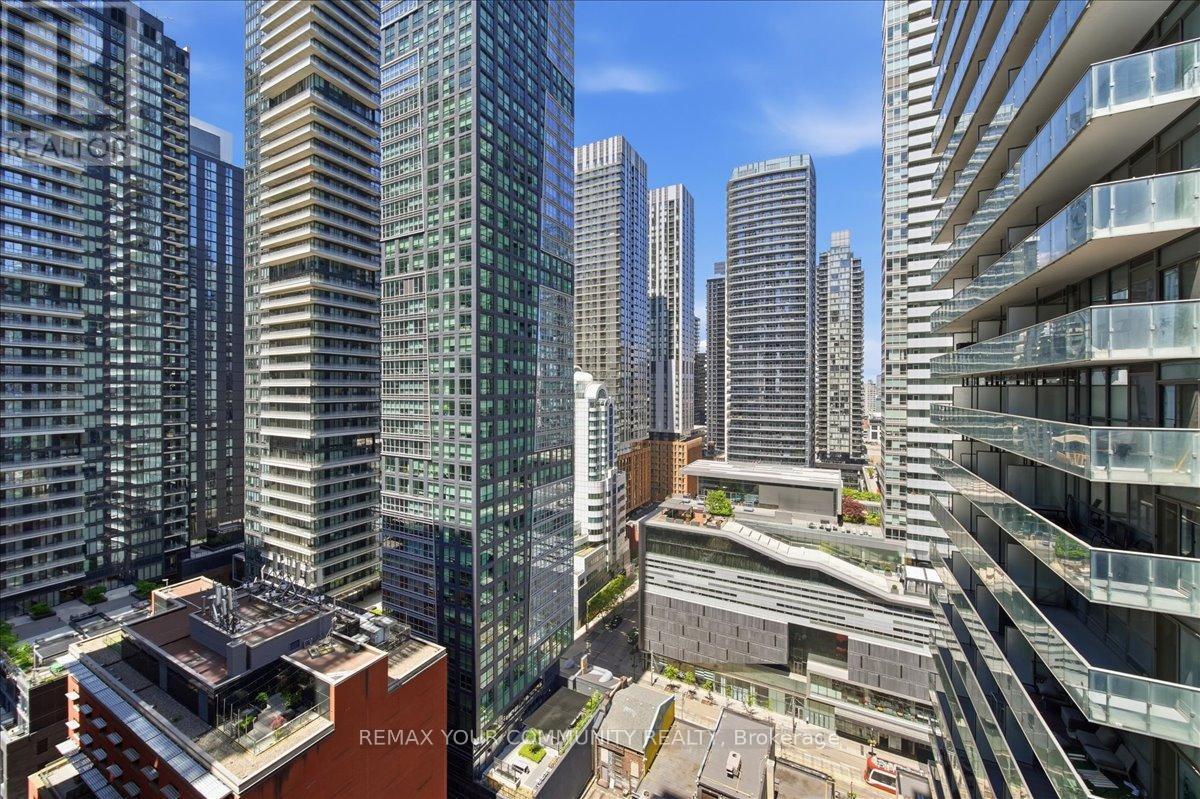 #1806 15 MERCER STREET - 28