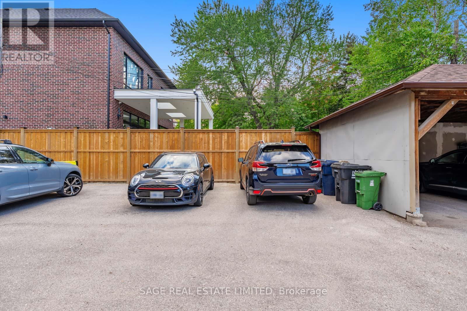 1208 AVENUE ROAD - 44