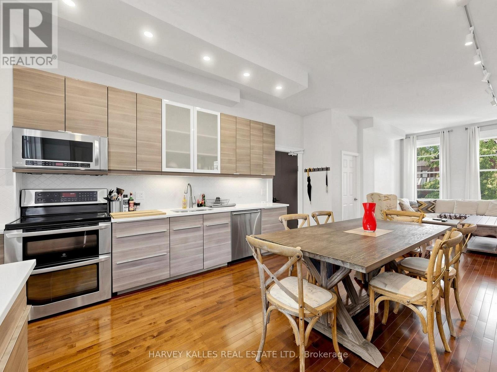 2 - 134 SEATON STREET