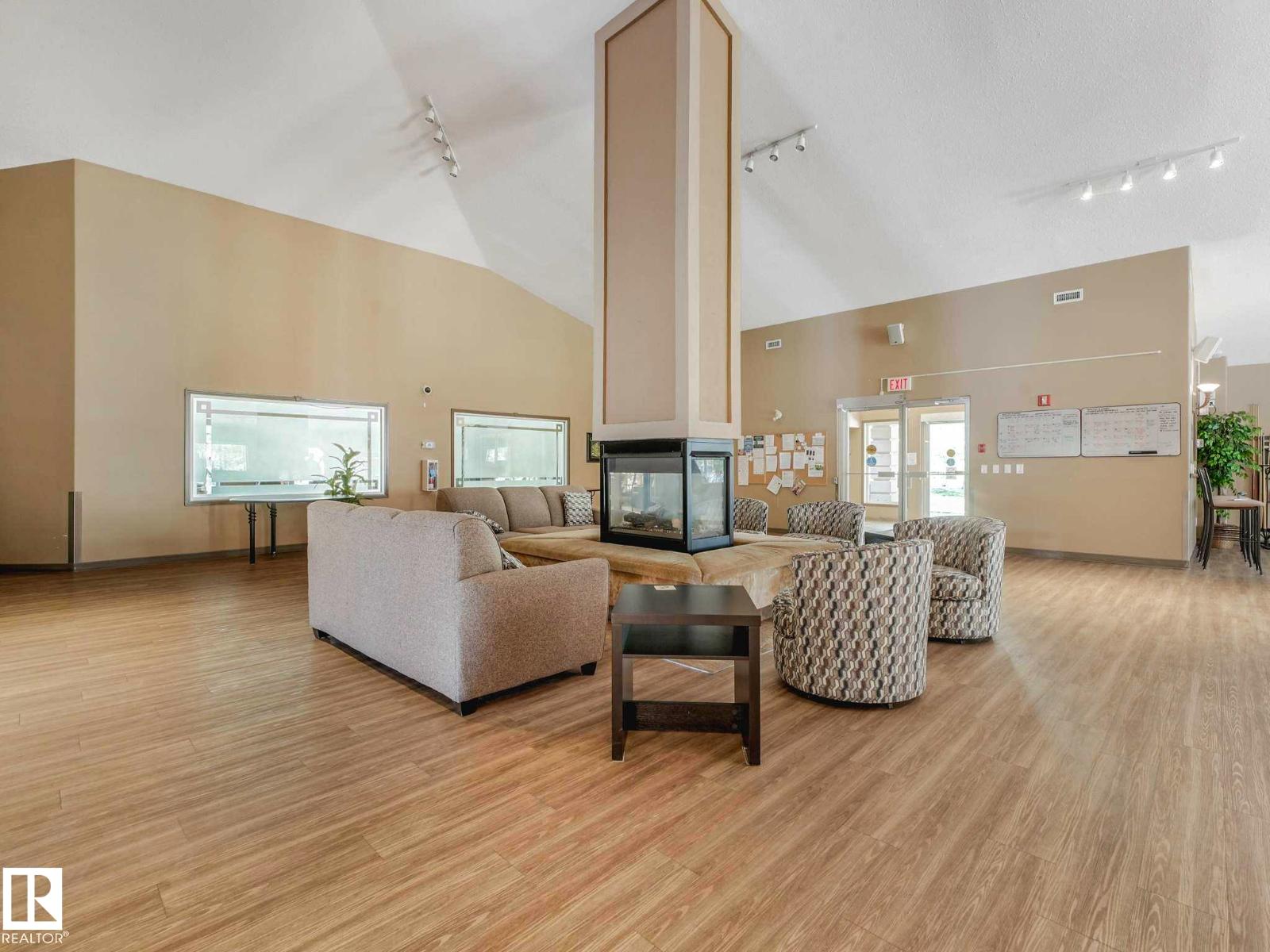 #305 8922 156 ST NW NW - 22
