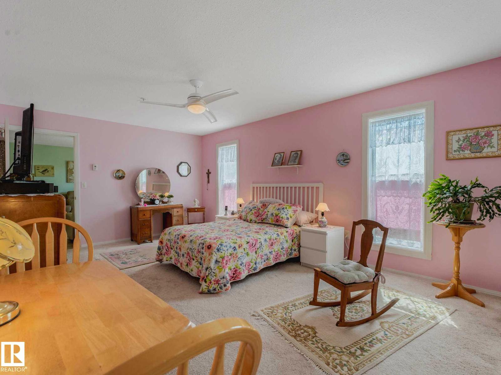 #305 8922 156 ST NW NW - 11