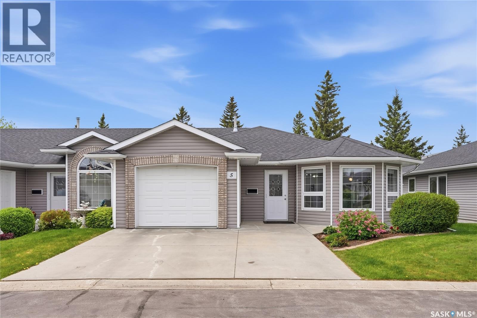 5 206 Ross AVENUE - photo 2