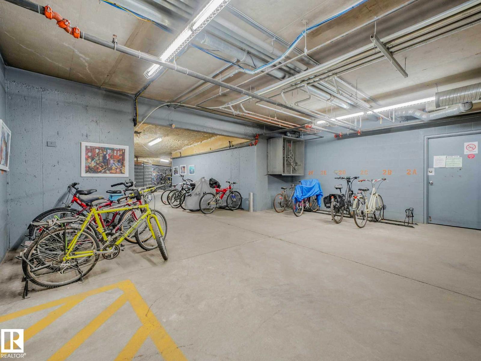 #305 8922 156 ST NW NW - 35