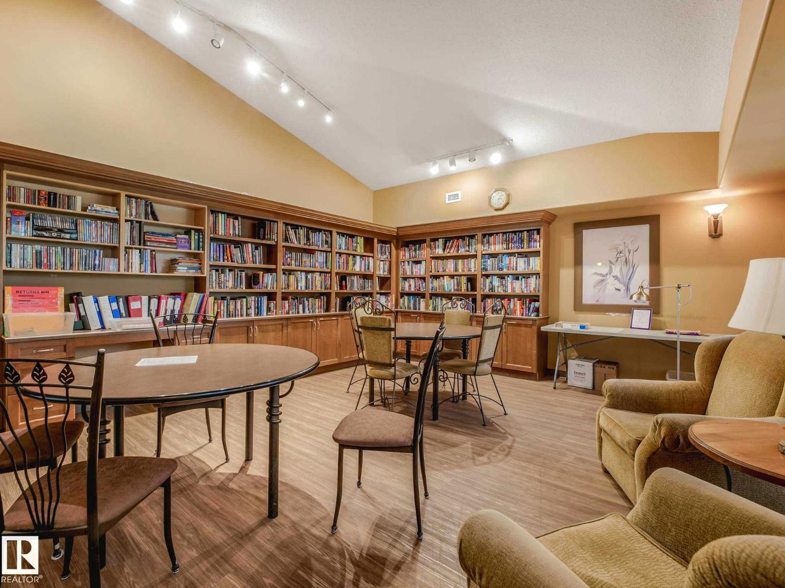 #305 8922 156 ST NW NW - 29