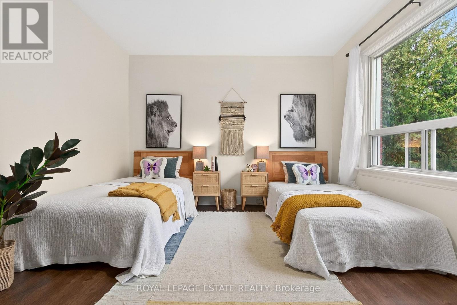 87 MIDLAND AVENUE - 21