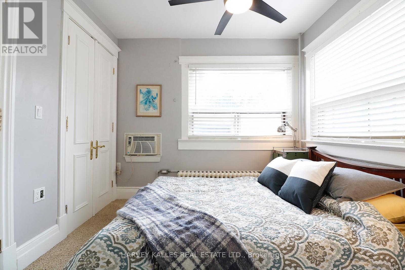 4 - 27 HIAWATHA ROAD