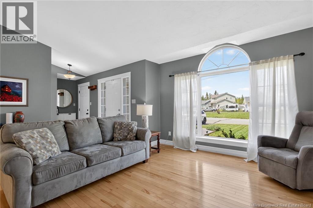 102 Acacia Drive - 10