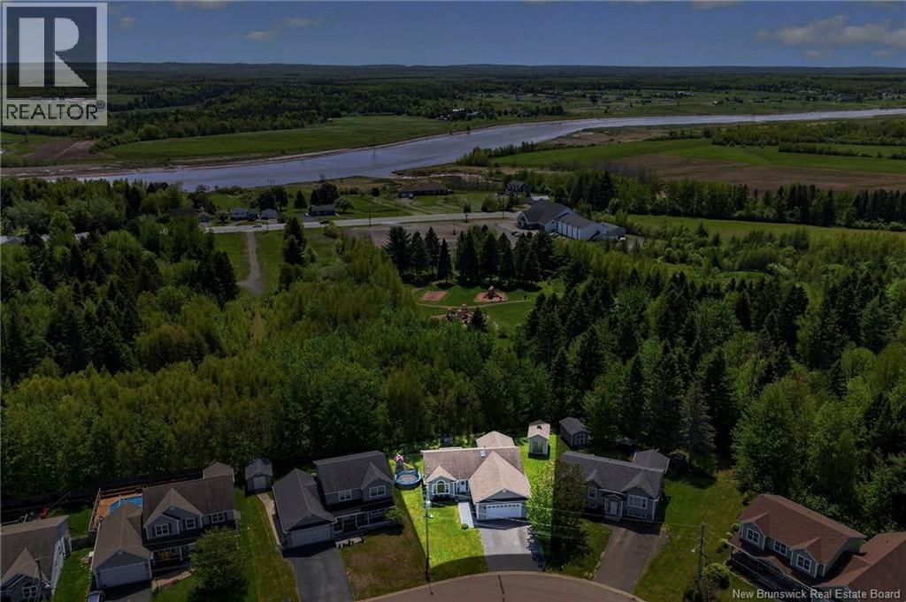 102 Acacia Drive - Image 2