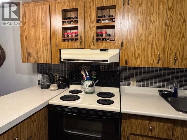 #3 746 Thompson Avenue - 3