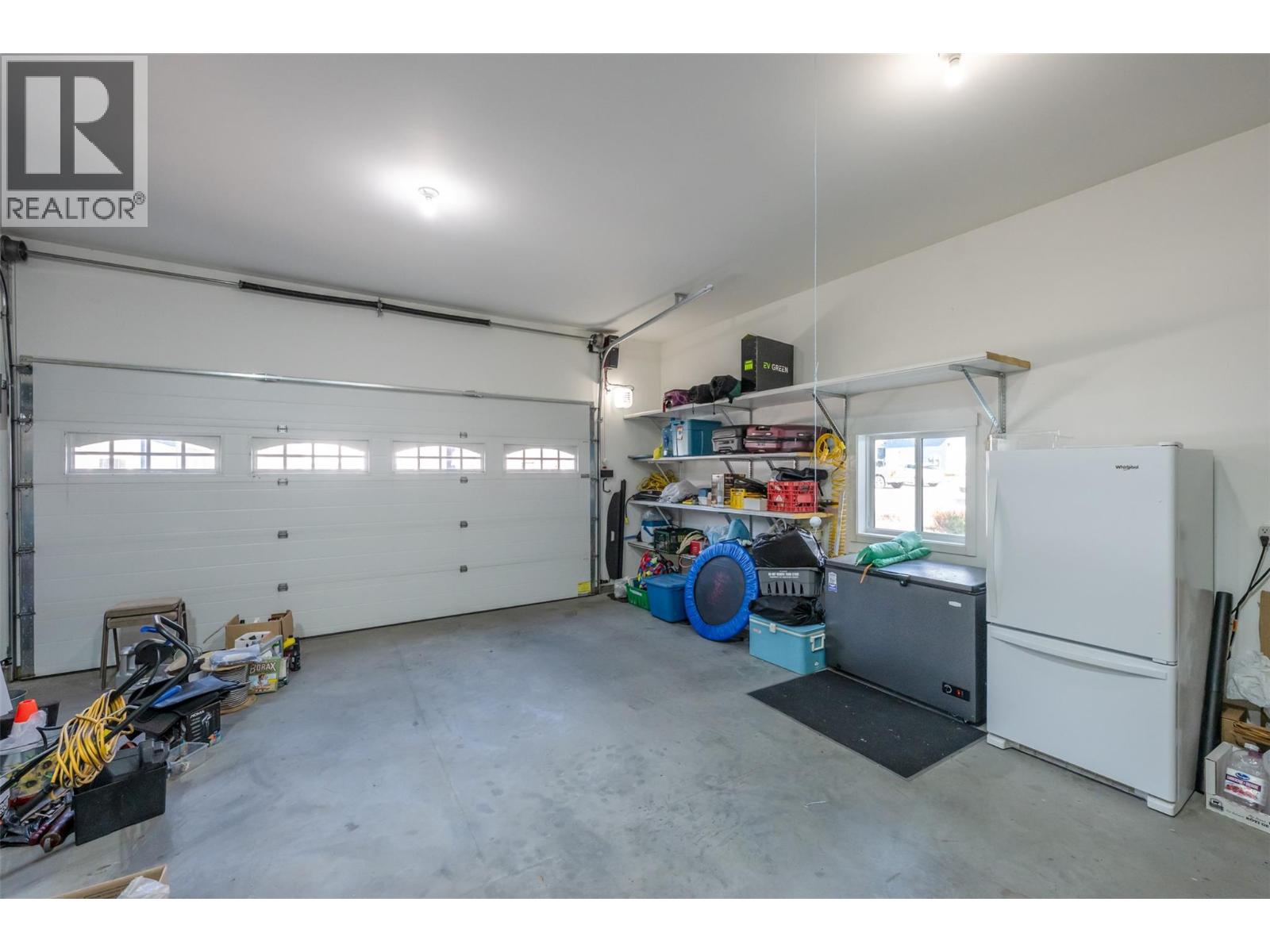 8300 Gallagher Lake Frontage Road Unit# 122, Oliver