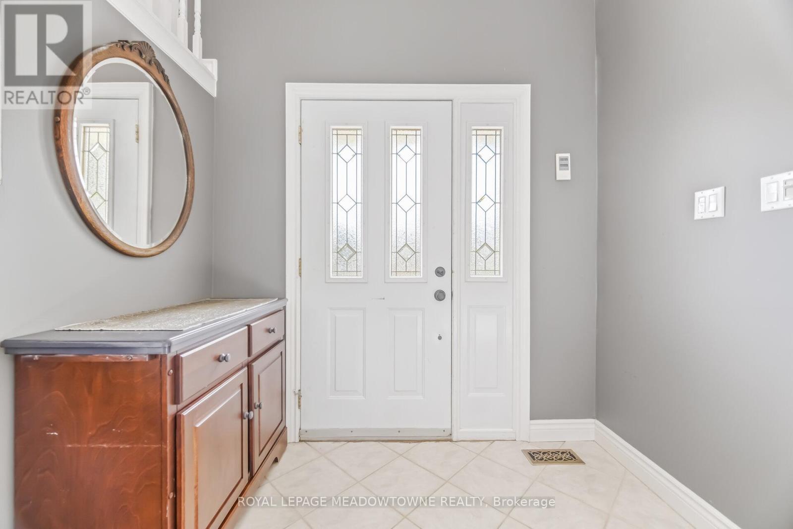38 MCKILLOP COURT - 3