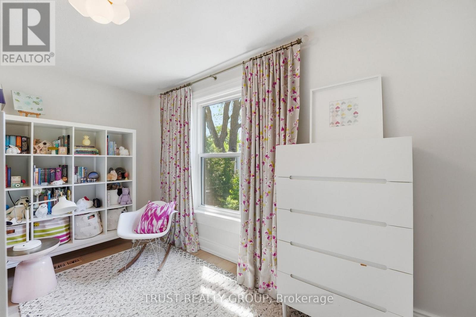 105 PEARSON AVENUE - 24