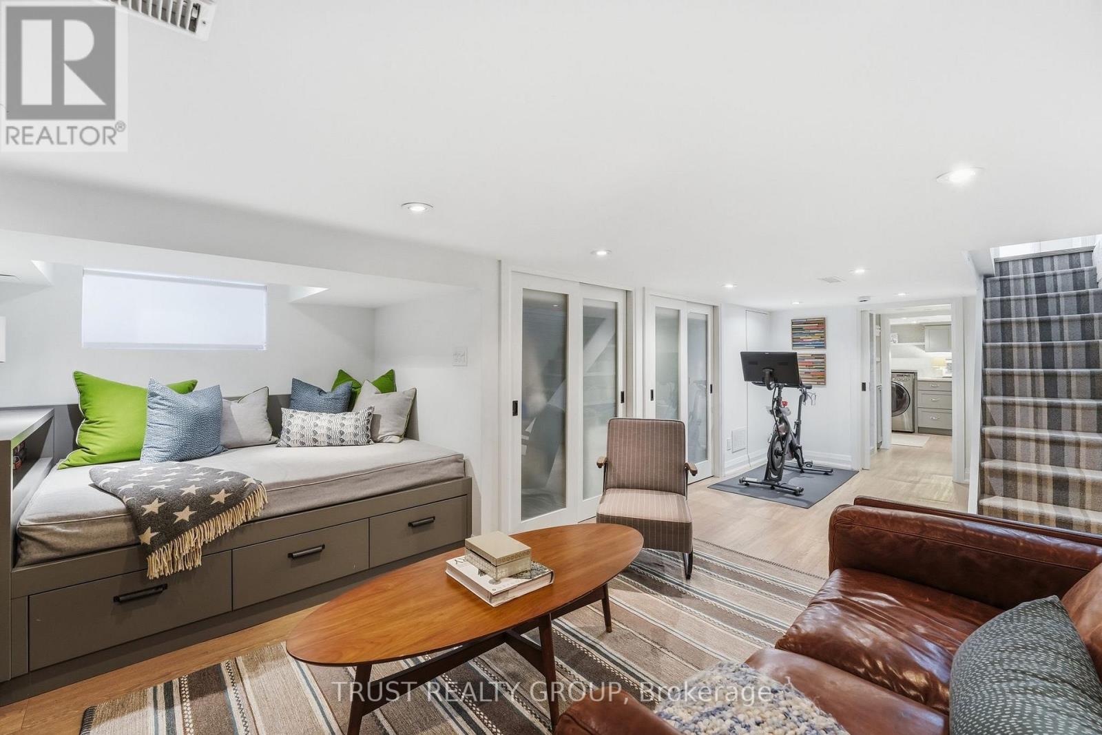 105 PEARSON AVENUE - 27