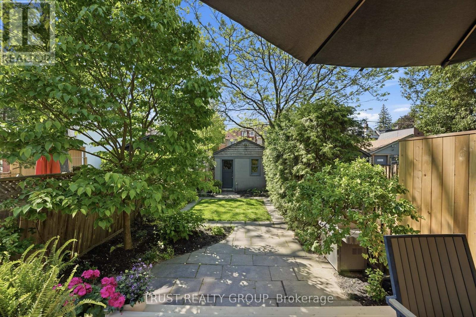 105 PEARSON AVENUE - 32