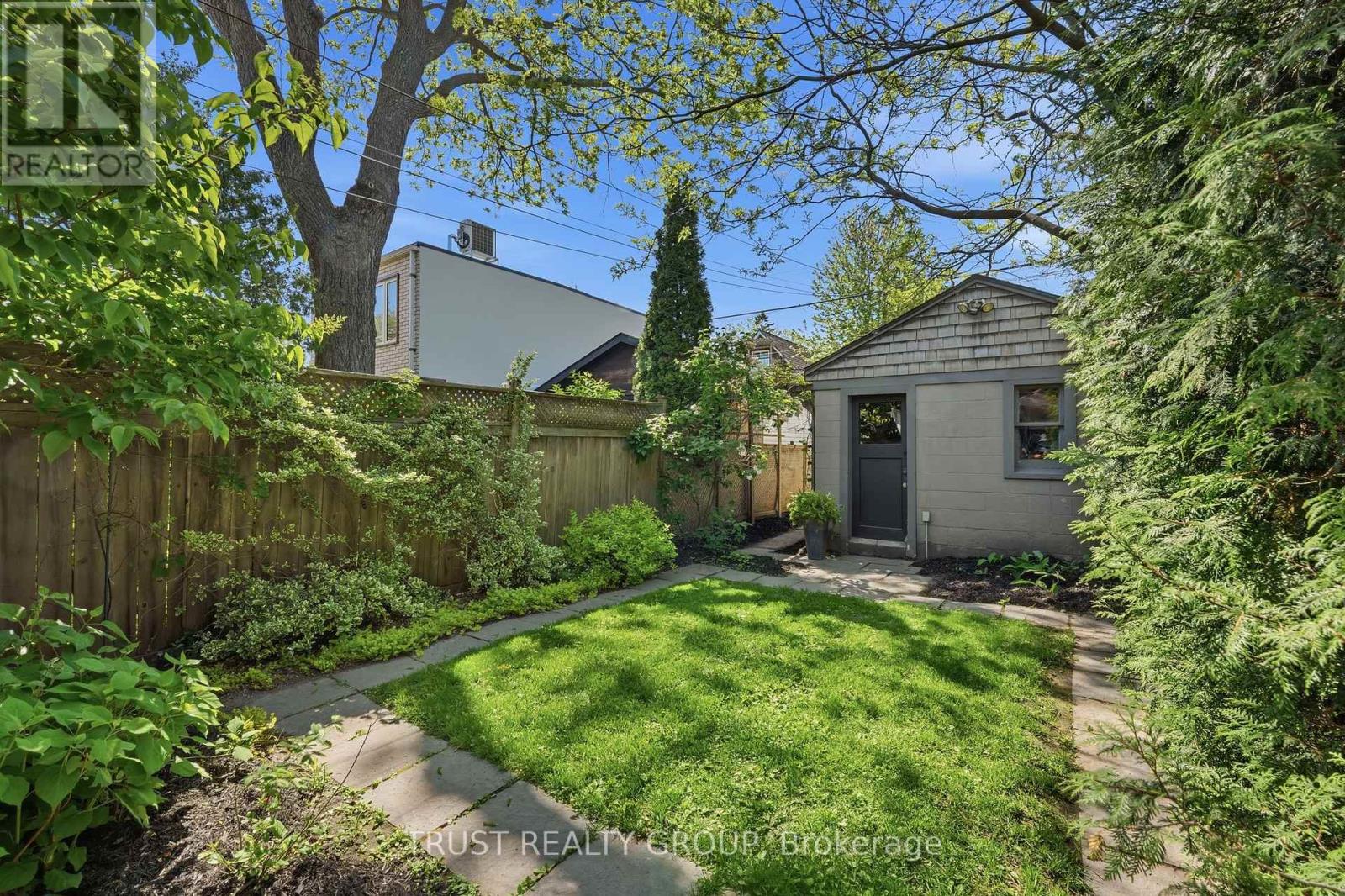 105 PEARSON AVENUE - 33