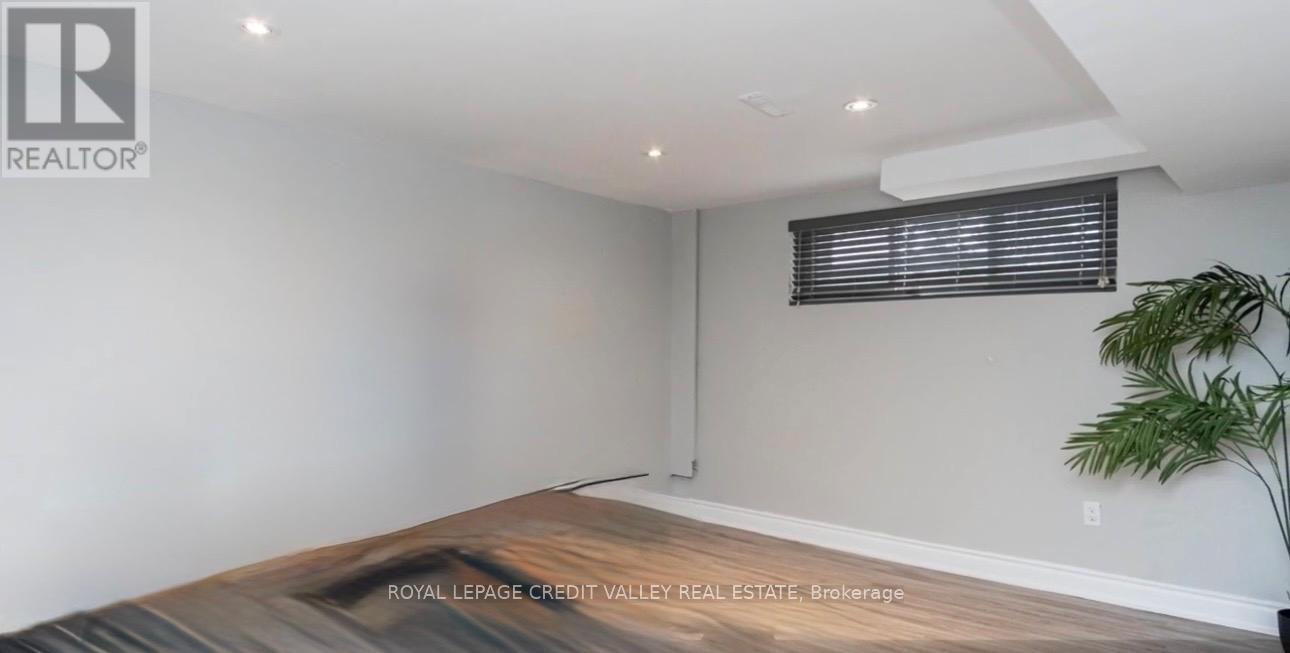 65 ABELL DRIVE - 19