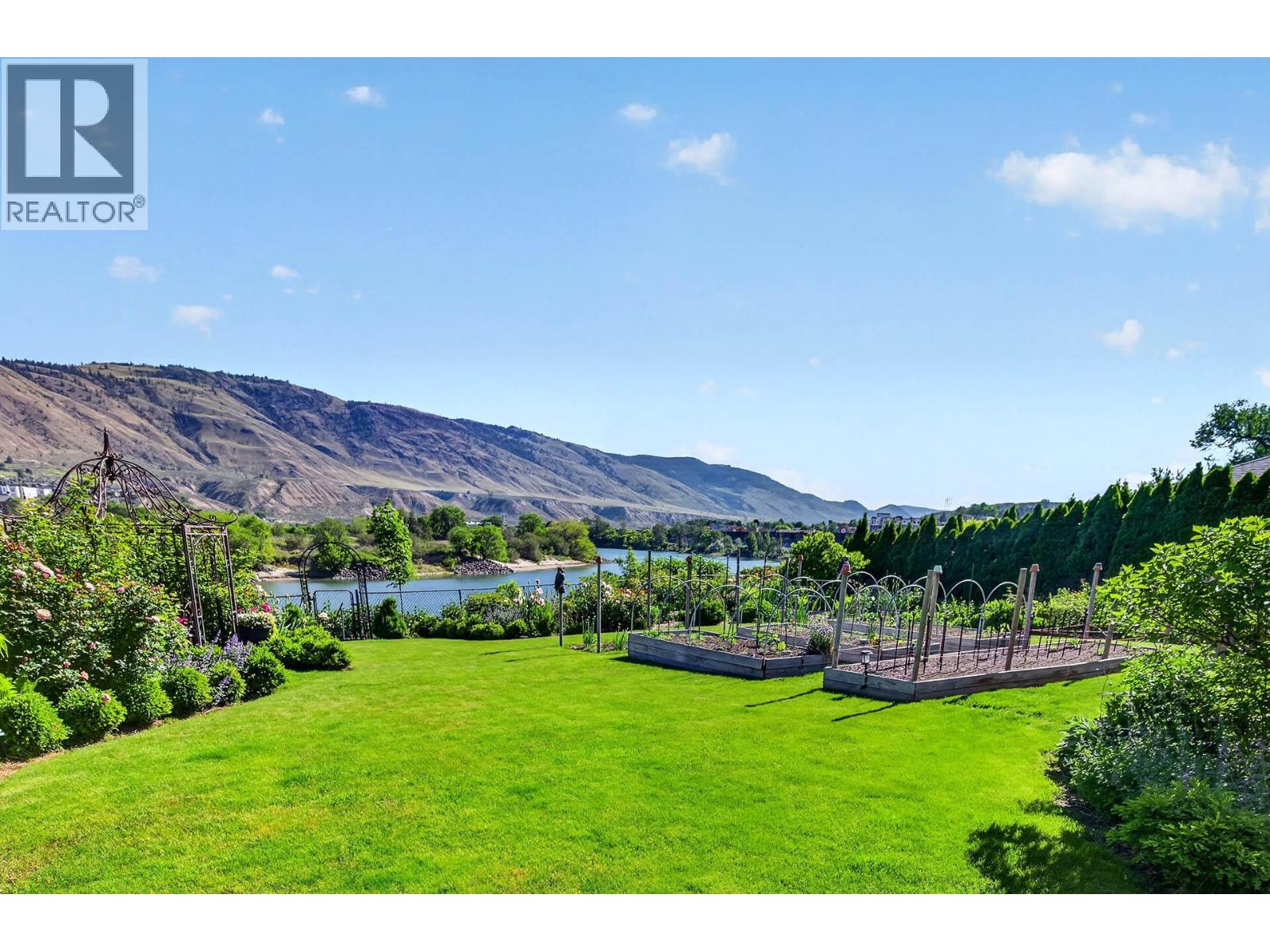 1580 Lorne Street - 11