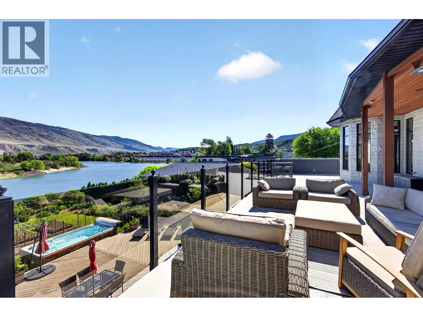 1580 Lorne Street - 8
