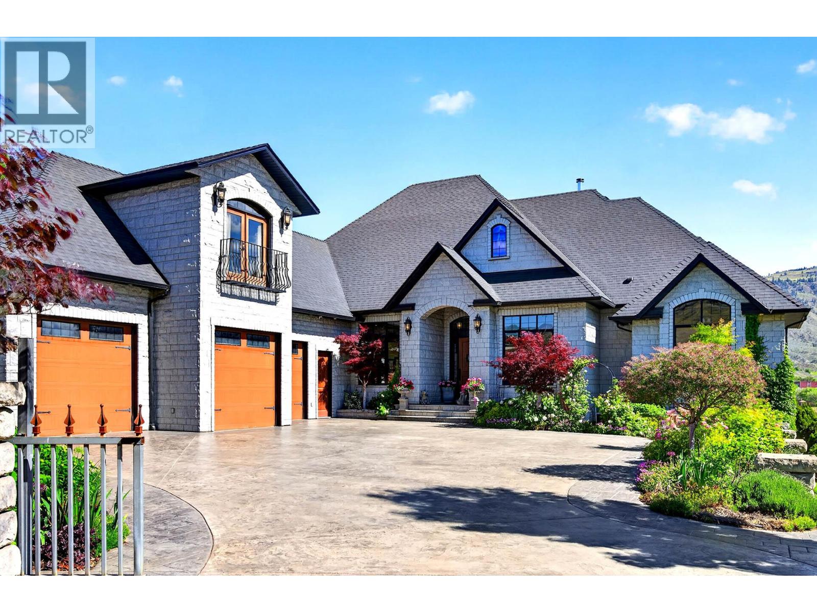 1580 Lorne Street - 1