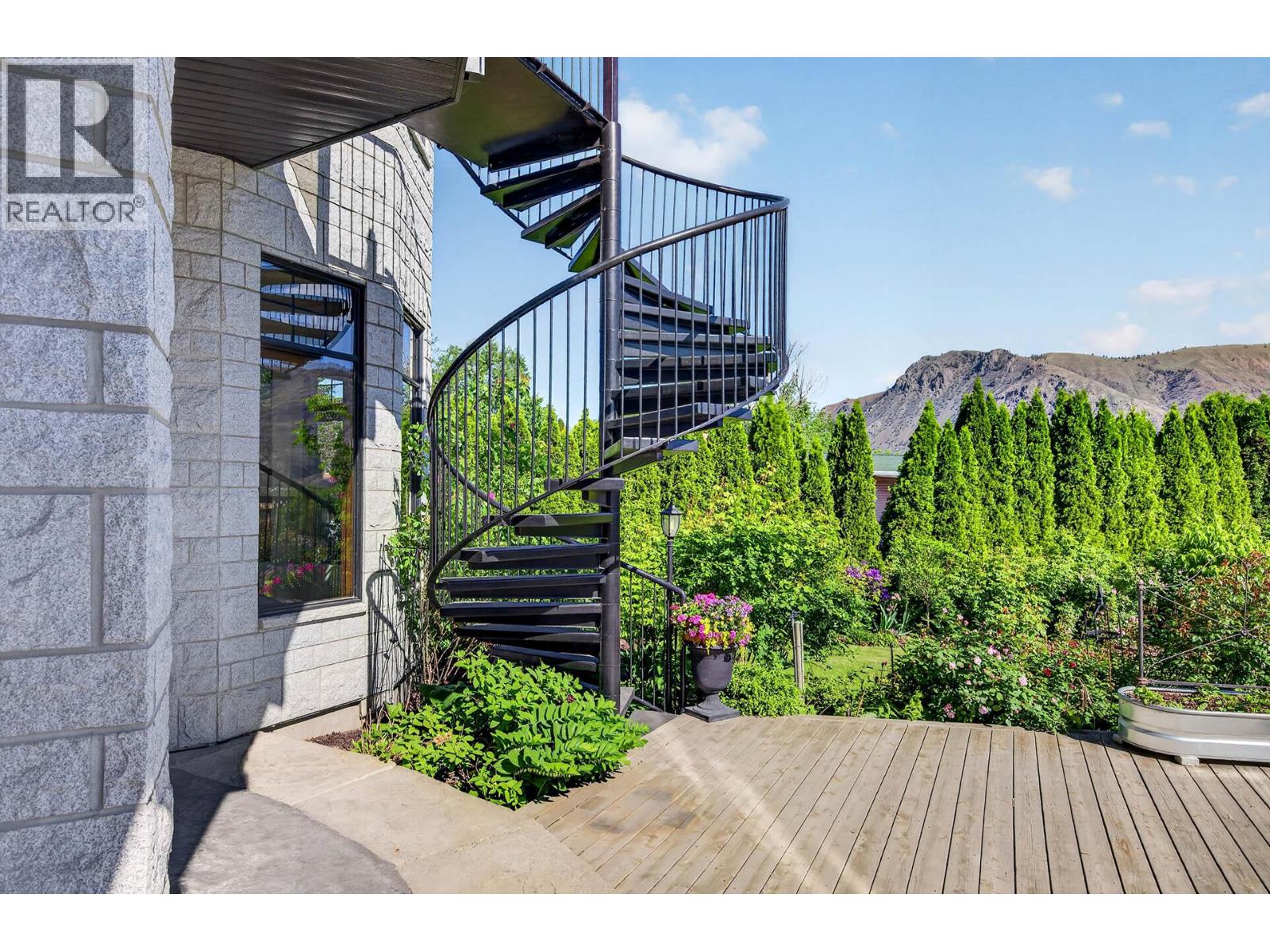 1580 Lorne Street - 77