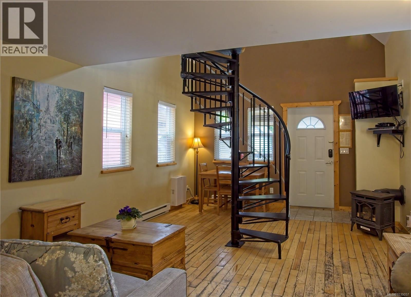 5 1028 Tyee Terr, Ucluelet