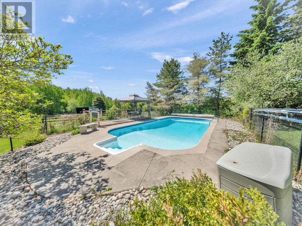8663 30TH SIDE ROAD - 31
