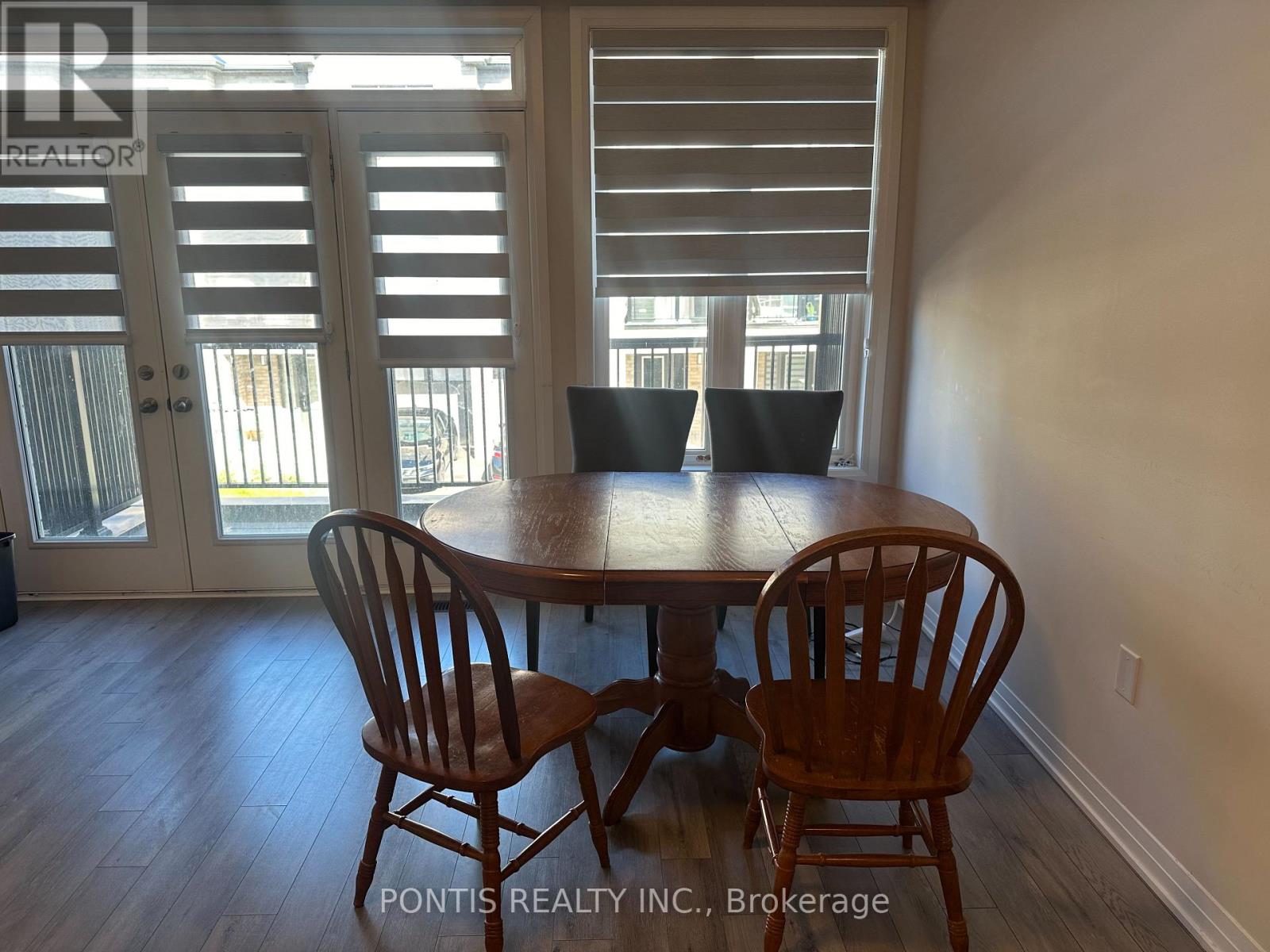 #304 585 COLBORNE STREET E - 11