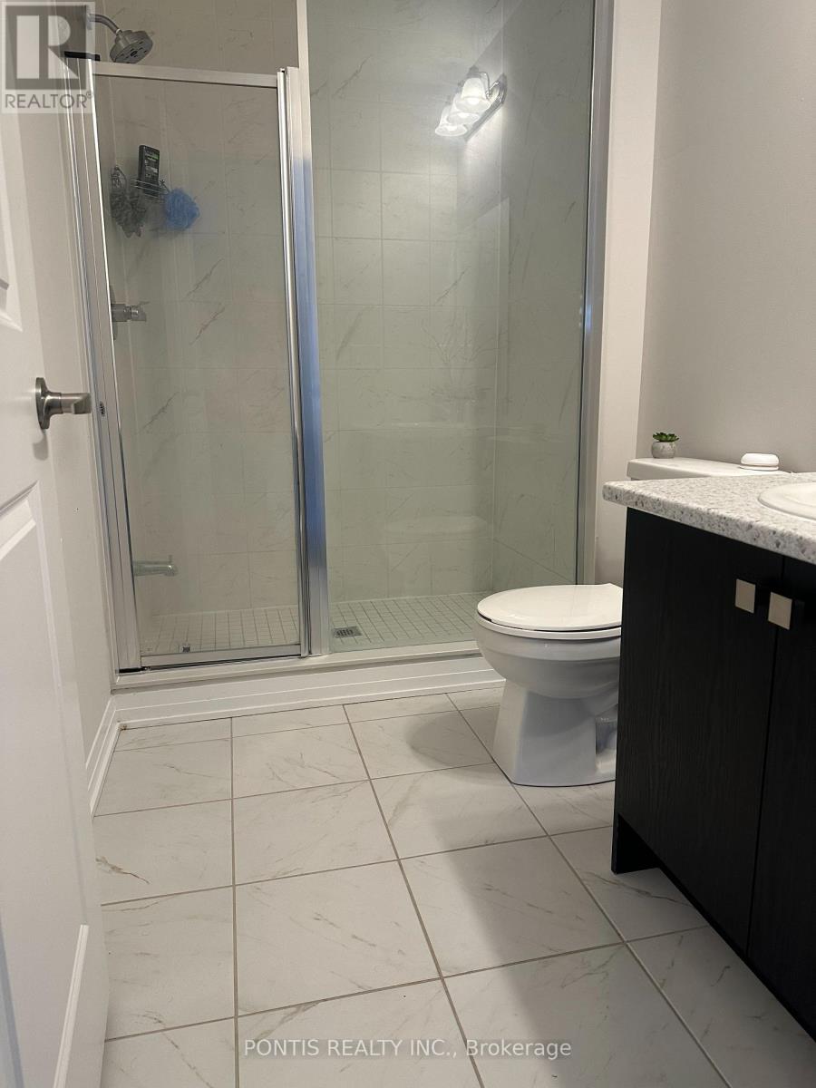 #304 585 COLBORNE STREET E - 34