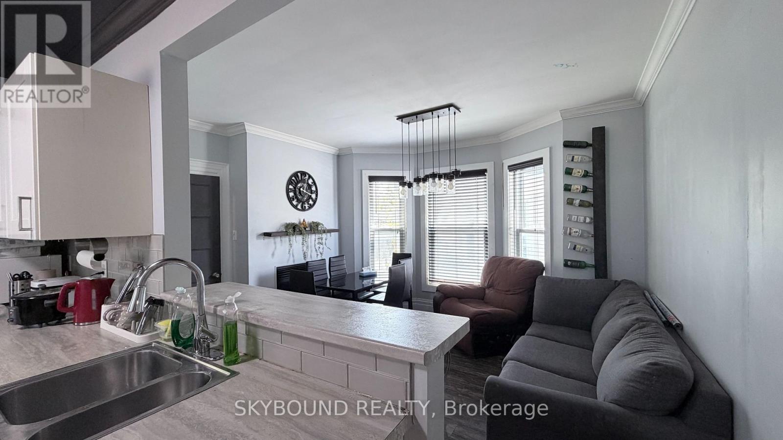 4890 SAINT CLAIR AVENUE - 10