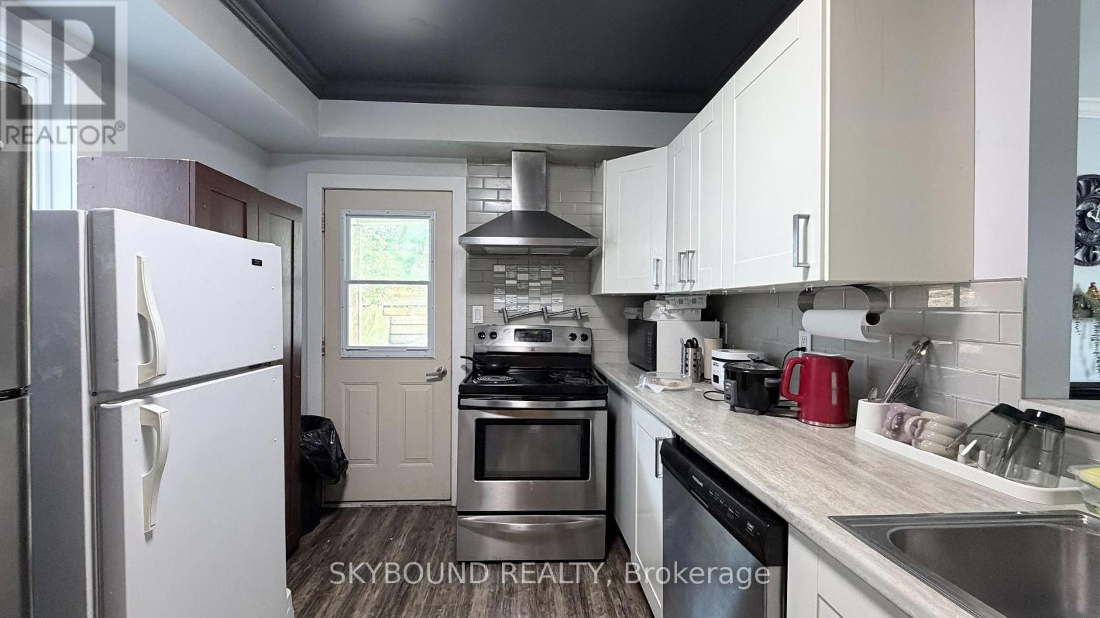 4890 SAINT CLAIR AVENUE - 13