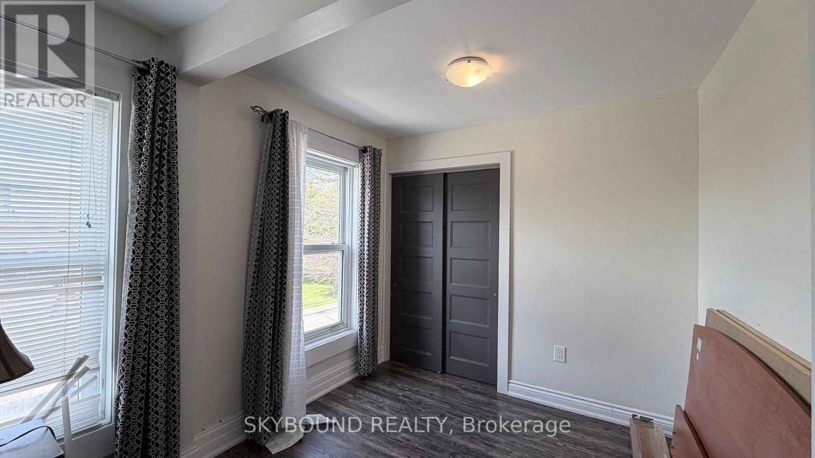 4890 SAINT CLAIR AVENUE - 14