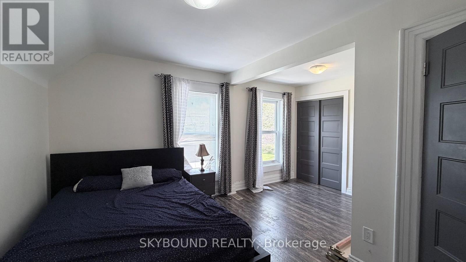 4890 SAINT CLAIR AVENUE - 16