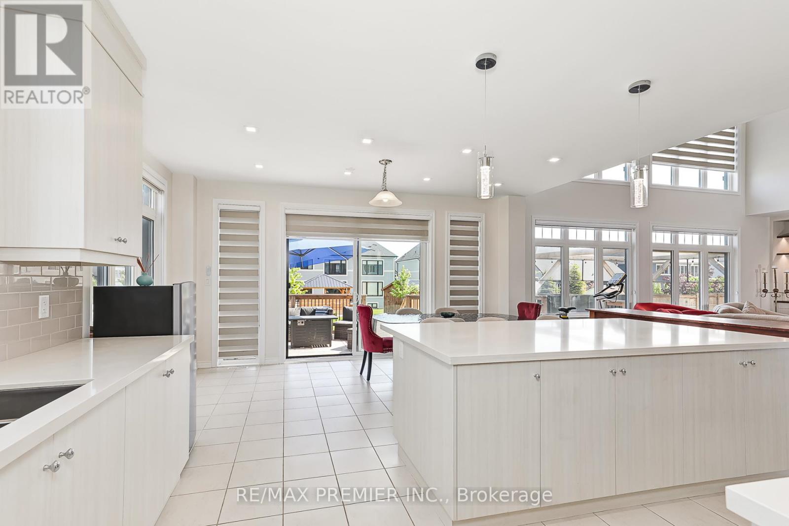100 STILLWATER CRESCENT - 10