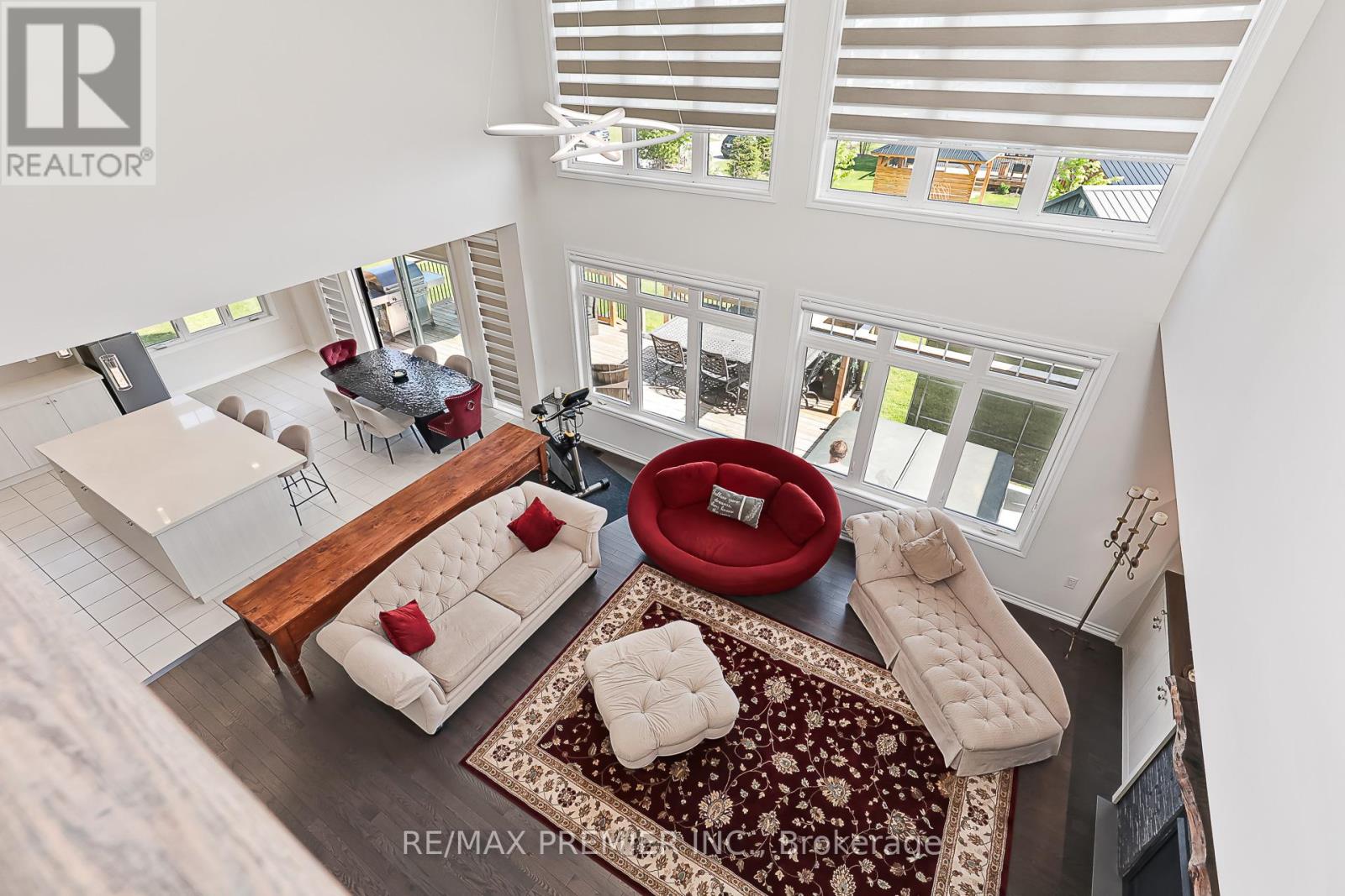 100 STILLWATER CRESCENT - 12