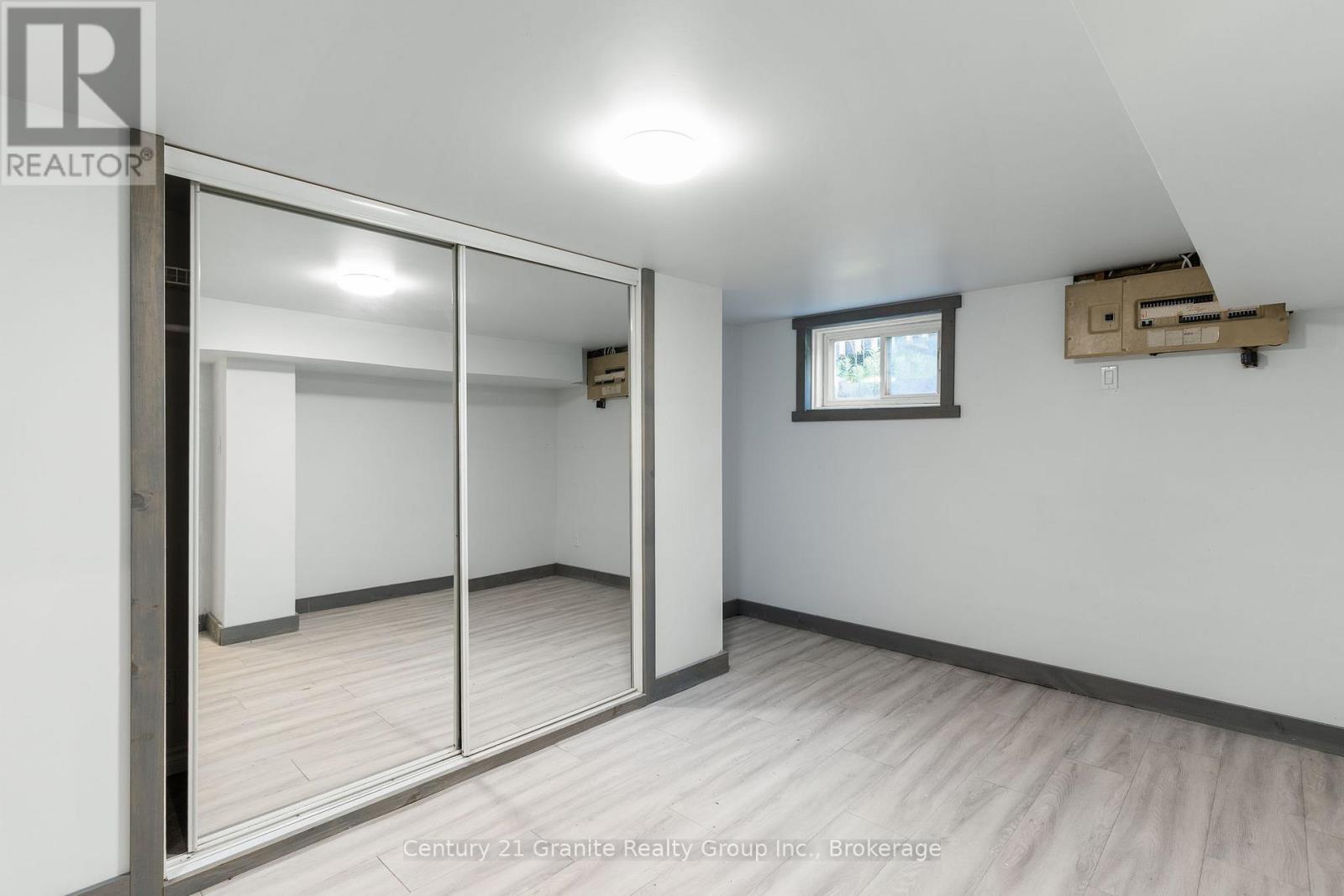 86 WATER STREET - 17