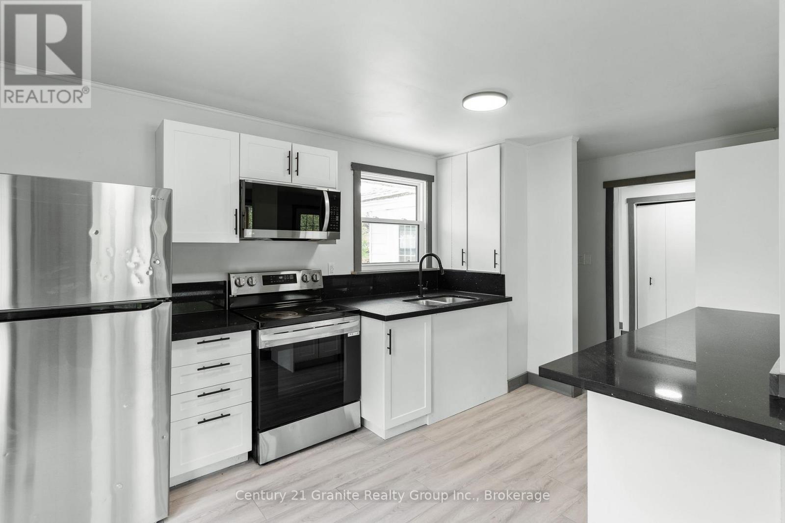 86 WATER STREET - 7