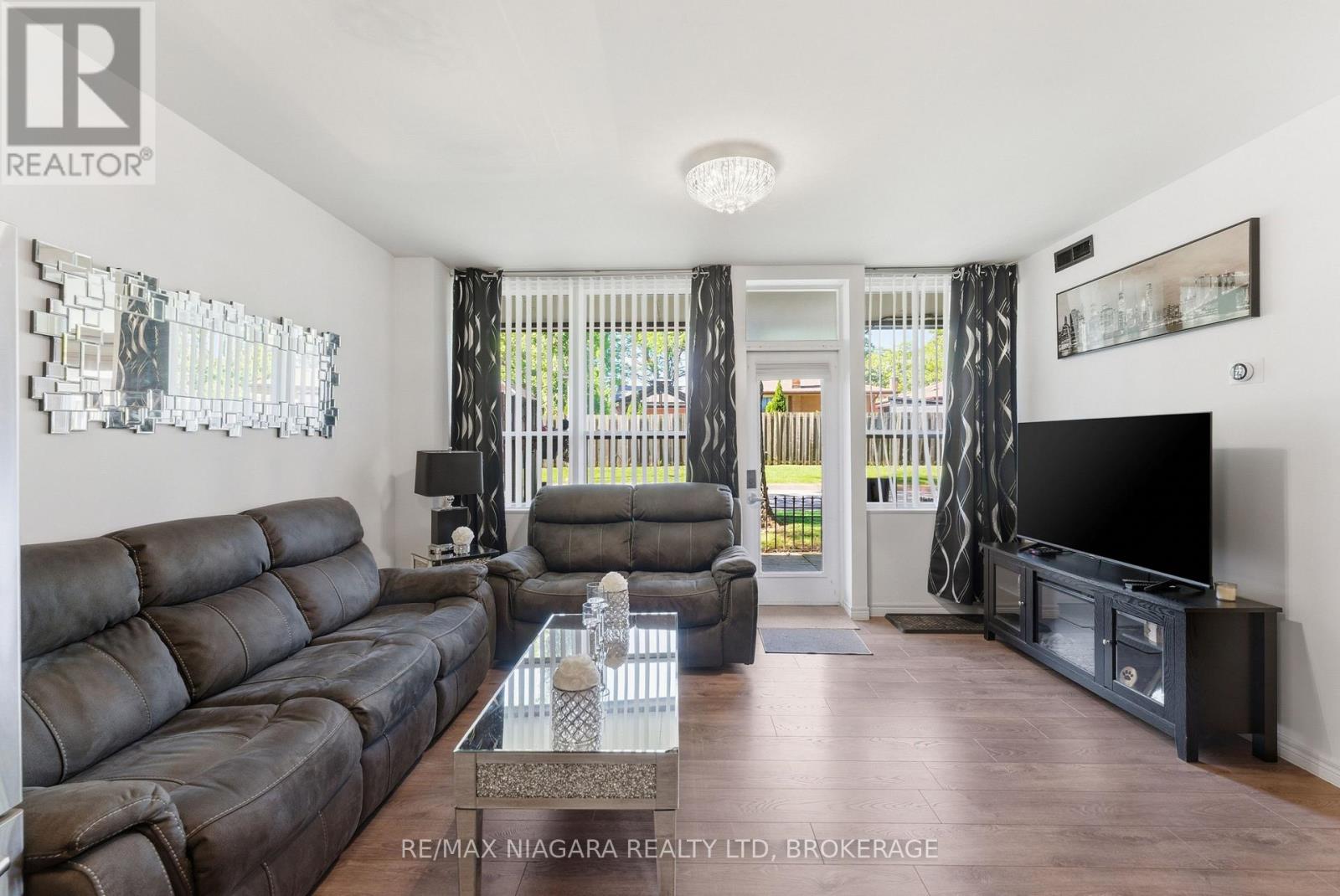 #110 6350 DORCHESTER ROAD - 10